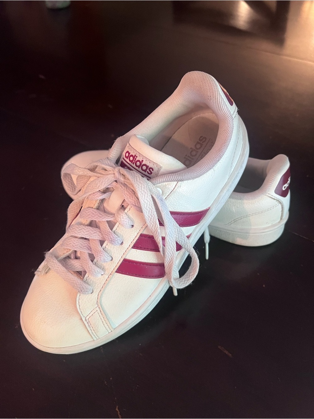 Youth 6.5 ADIDAS Cloudfoam White and Dark Red Stripes.